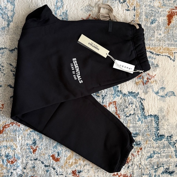 Essentials Fear of god Sweatpants black Drawstring size S - Picture 5 of 6